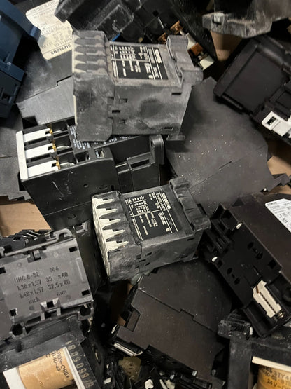 Siemens 3TH / 3TF Contactor Relay Huge Lot Mixed 24V DC AC Used Bundle Spares