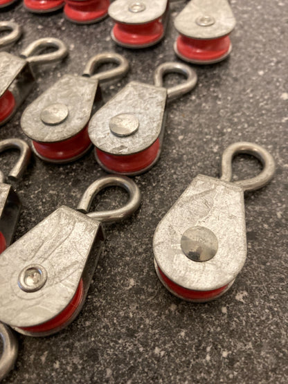 Lot of 25x Heavy Duty Small Pulleys - CE Marked, 60kg Capacity Each - Metal