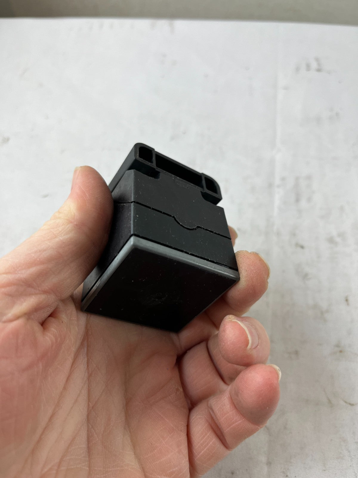 Balluff BES0217 BES Q40KFU-PAC20B-S04G Inductive Sensor 10-30VDC 20mm Used