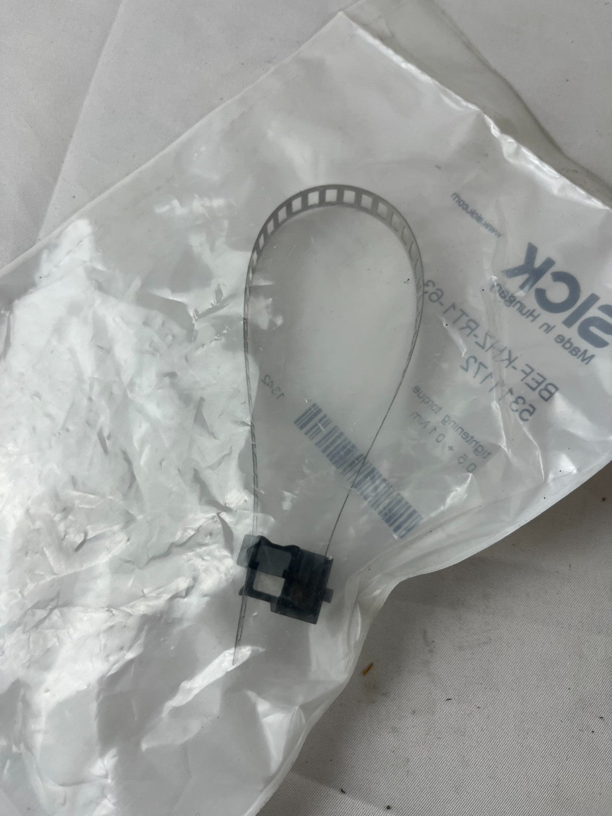 SICK BEF‑KHZ‑RT1‑63 Cylinder Sensor Mounting Bracket 8–63 mm 5311172 New Sealed