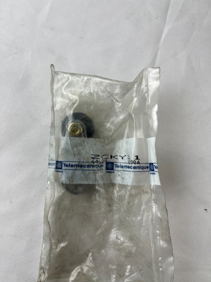 Telemecanique ZCK-Y1 Limit Switch Roller Lever Head New NOS Spare Part