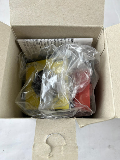 Schneider Electric VCF1 Emergency Stop Switch Disconnector 32A TeSys Vario New