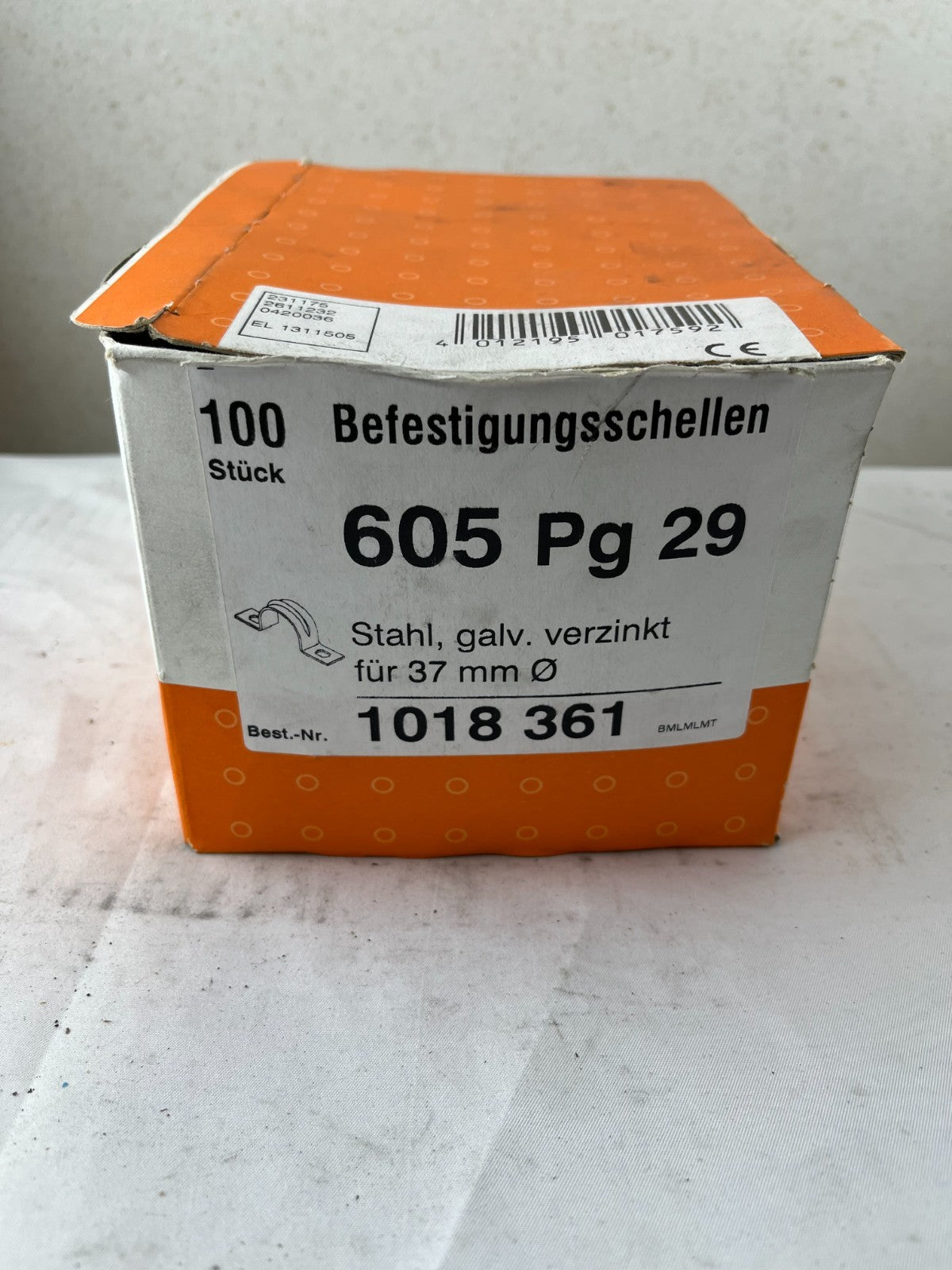 OBO Bettermann 605 Pg 29 Befestigungsschellen 37mm Stahl G verzinkt, Open Box