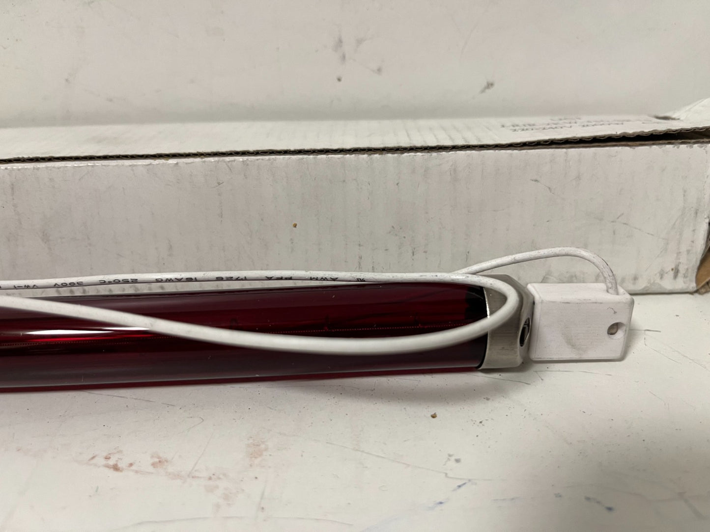New Infrared Heating Lamp JRIR-2KW-350-SK15 220-240V 2000W – Unused, Boxed