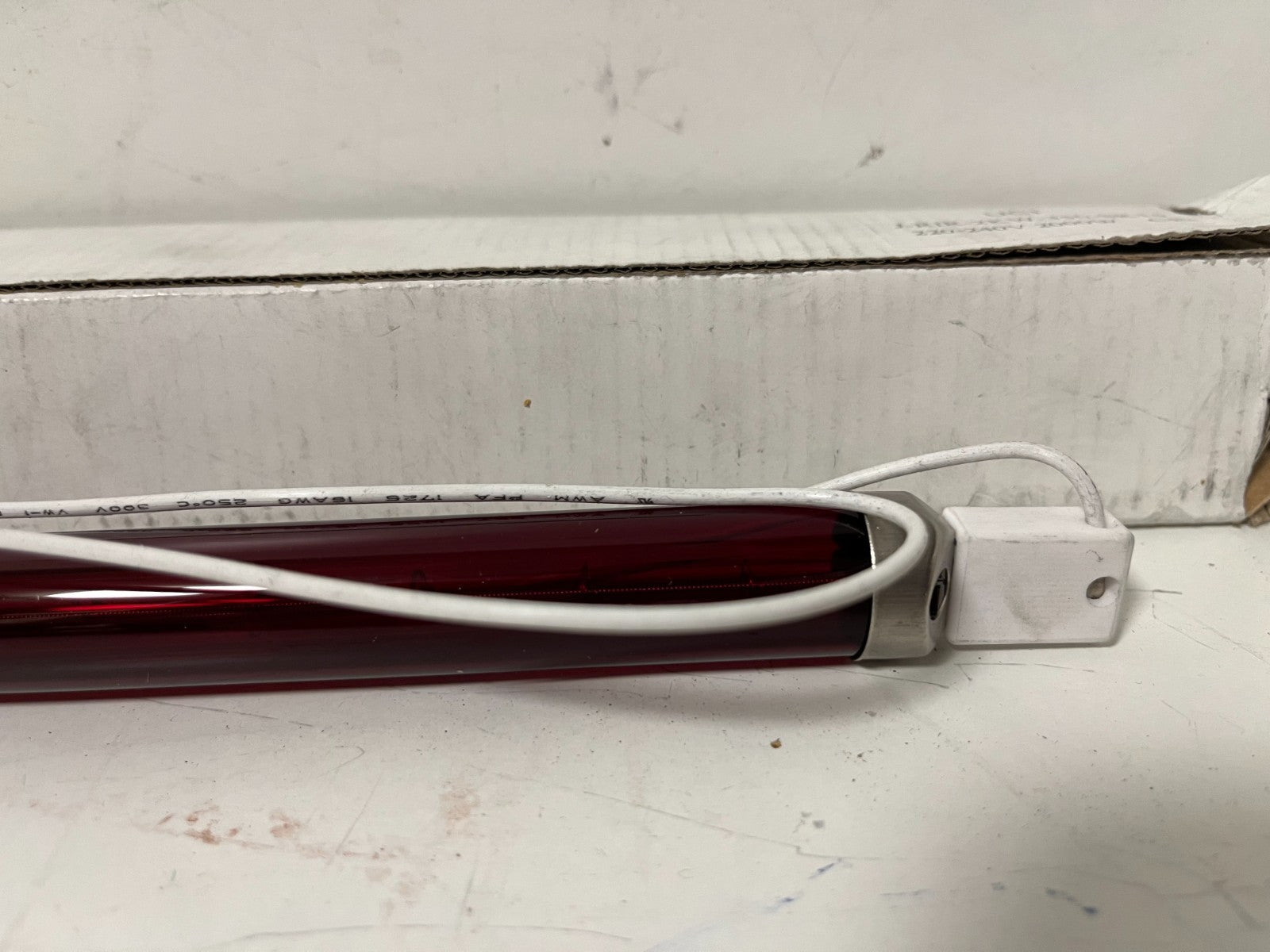 New Infrared Heating Lamp JRIR-2KW-350-SK15 220-240V 2000W – Unused, Boxed