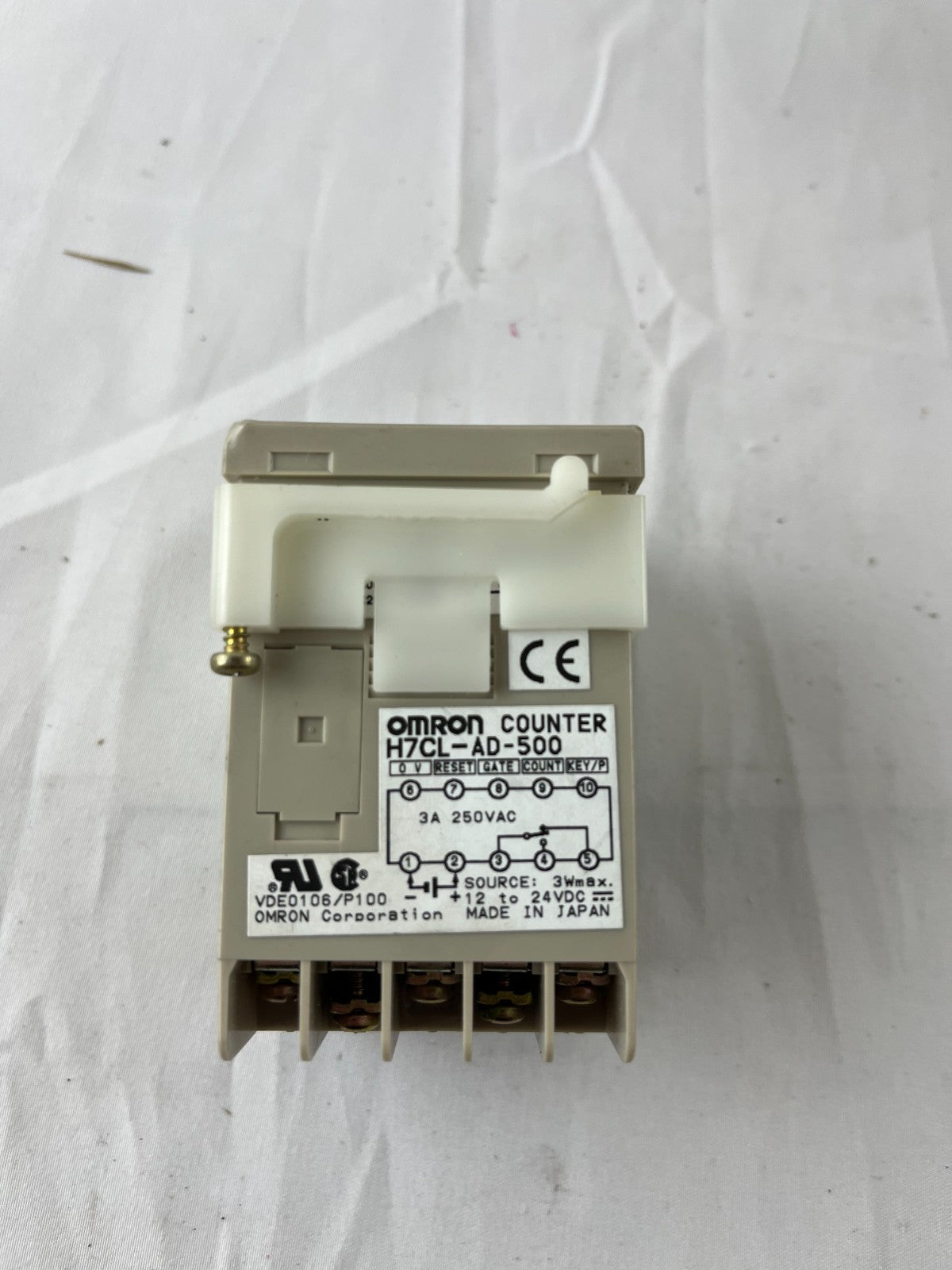Omron H7CL-AD-500 Electronic Counter NEW 4-Digit LED DIN 48x48mm Japan NEW