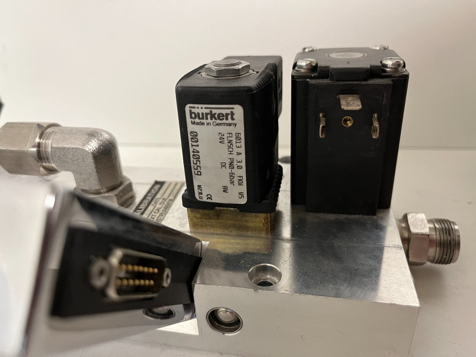 Bürkert Fuel Inlet Manifold Block 5x Solenoid Valves 24VDC Stainless Used