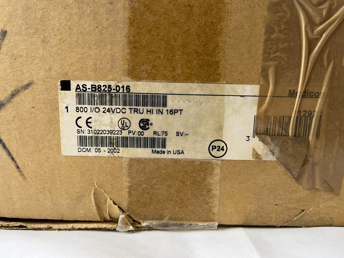 Modicon AS-B825-016 800 I/O 24VDC TRU HI IN 16PT Input Module New Open Box