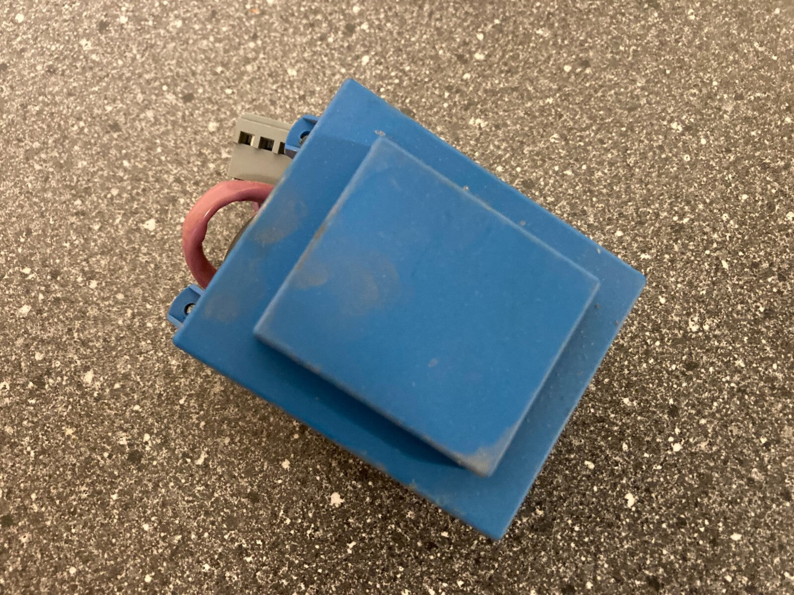 Bosch Electr-Oil Transformer PN: 8747201150 Blue 220V Primary 31V Secondary 28VA