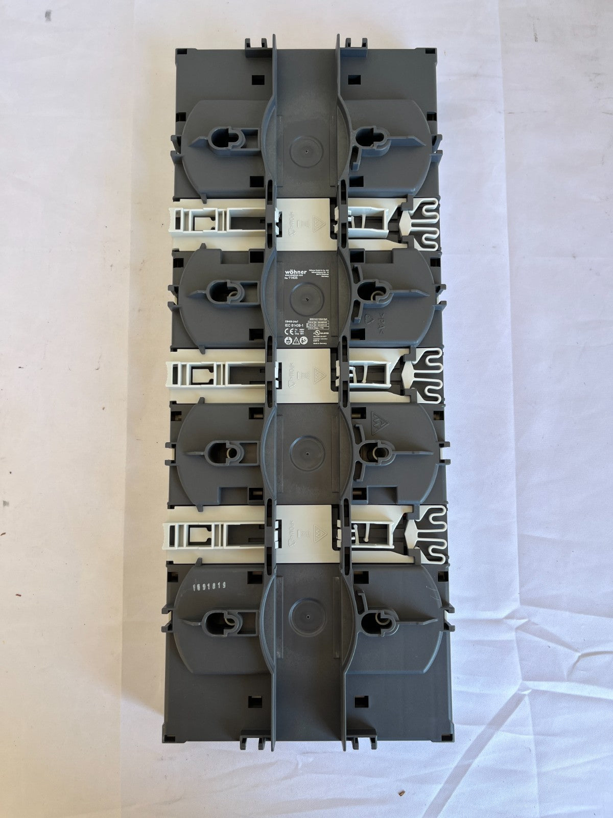 Wohner CrossBoard 11405 Basic System 125A 3-Pole 405mm Busbar Used Spare Unit