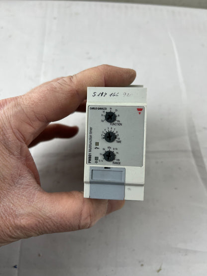 Carlo Gavazzi PMB01DM24 Multifunction Timer Relay 24–240VAC/DC DPDT Plug‑In Used