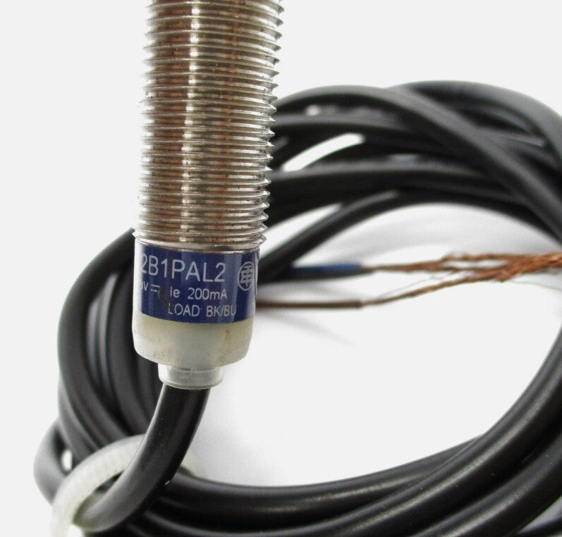 Telemecanique XS612B1PAL2 Inductive Sensor M12 Brass 12-48V DC Sn 4mm New