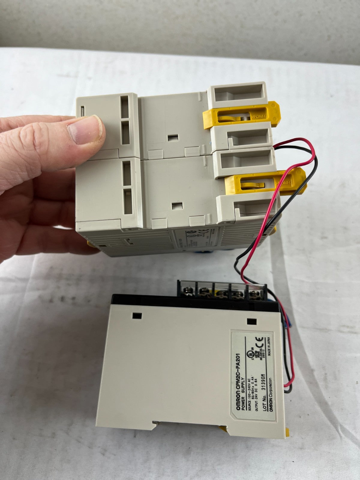 Omron CPM2C PLC System CPM2C-20CDR-D CPU with CPM2C-10EDR I/O and CPM2C-PA201