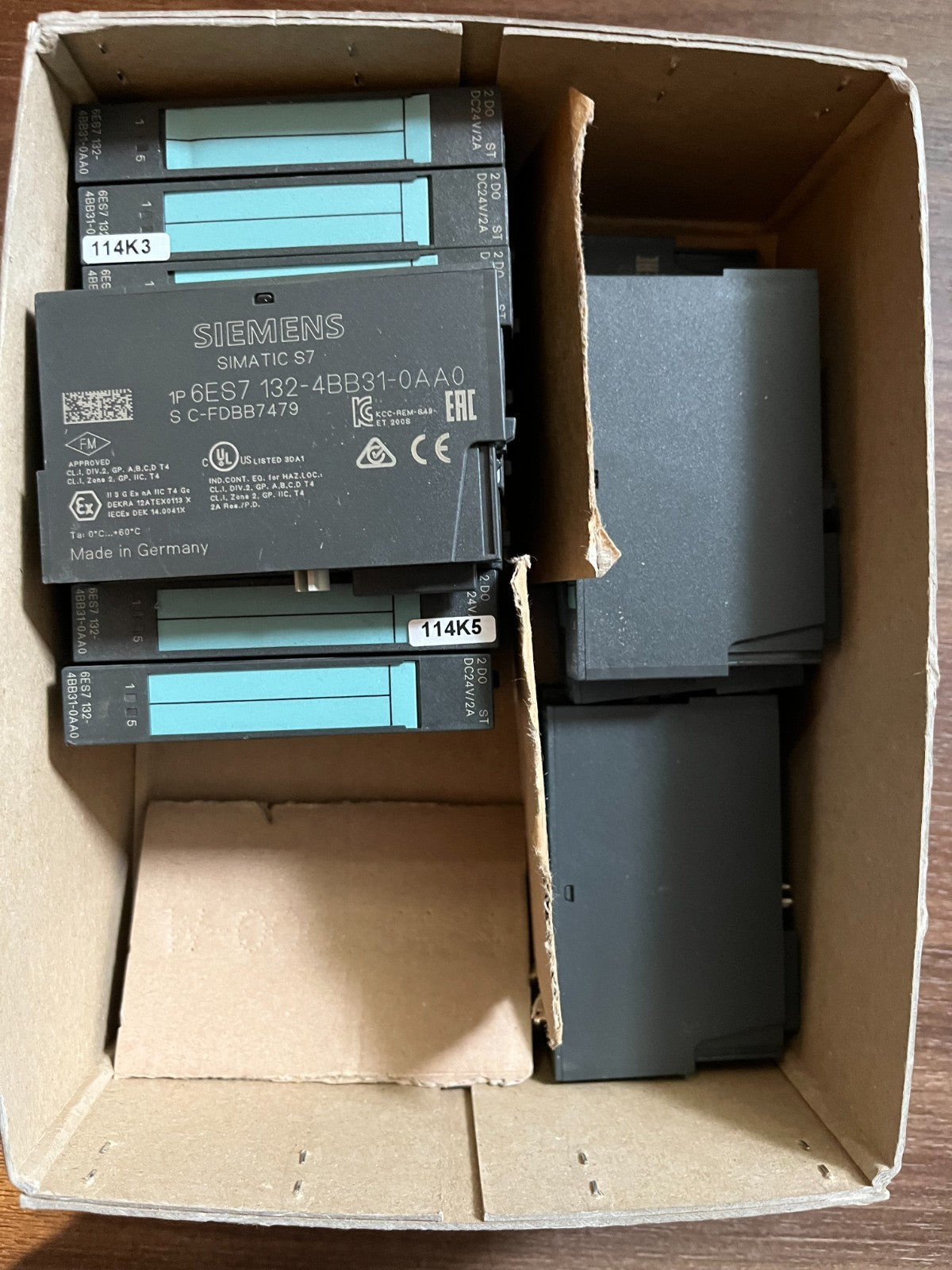 Siemens 6ES7132-4BB31-0AA0 S7 ET 200S Digital Output Module 2 DO DC 24V/2A Good