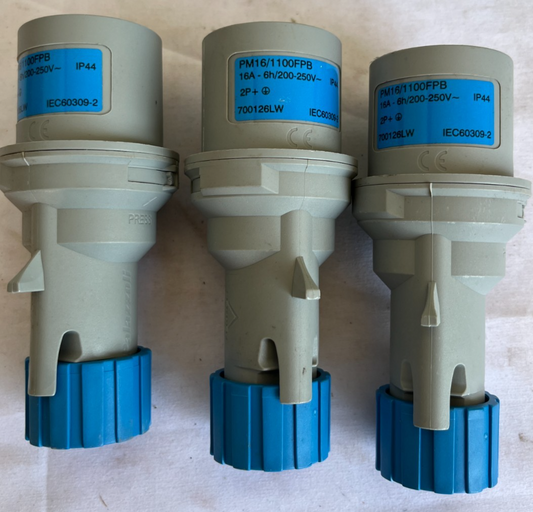 Palazzoli PM16/1100FPB IEC60309 16A 200-250V IP44 Plugs New 3 Pcs Spare Units