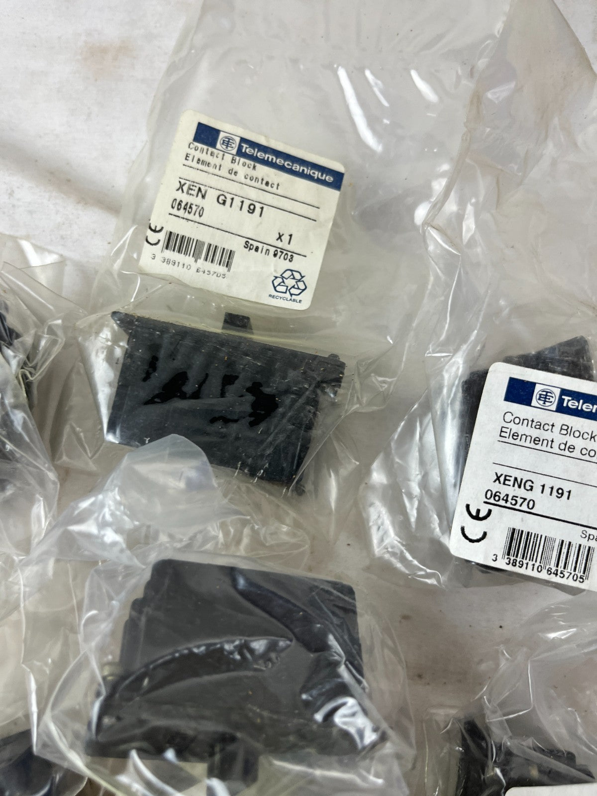 Telemecanique XENG1191 Contact Blocks 064570 2NO 1NC New Lot of 7x Pieces Total