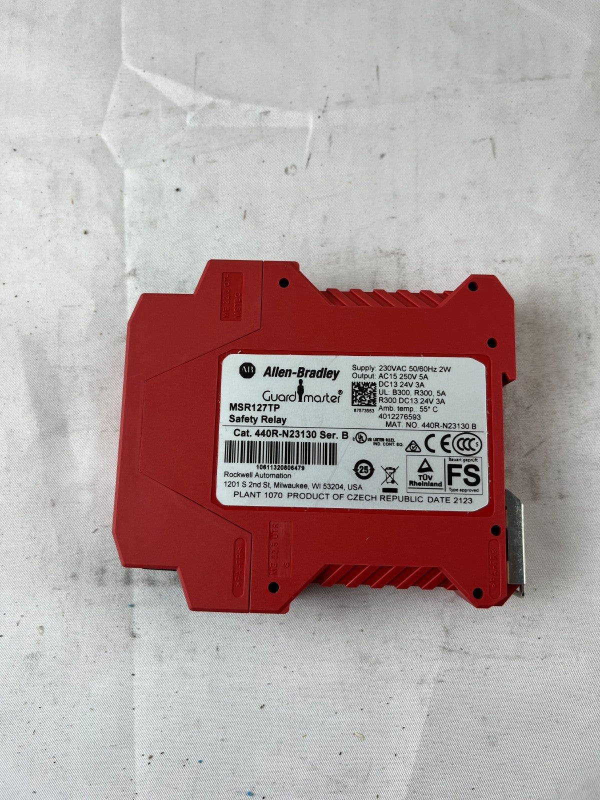 Allen Bradley Guardmaster MSR127TP 440R‑N23130 Safety Relay 230VAC 3NO+1NC USED