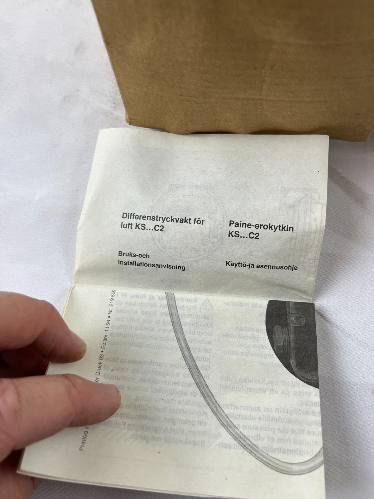 Huba Control 604.9510000 Differential Pressure Switch 1000-5000Pa New Spare