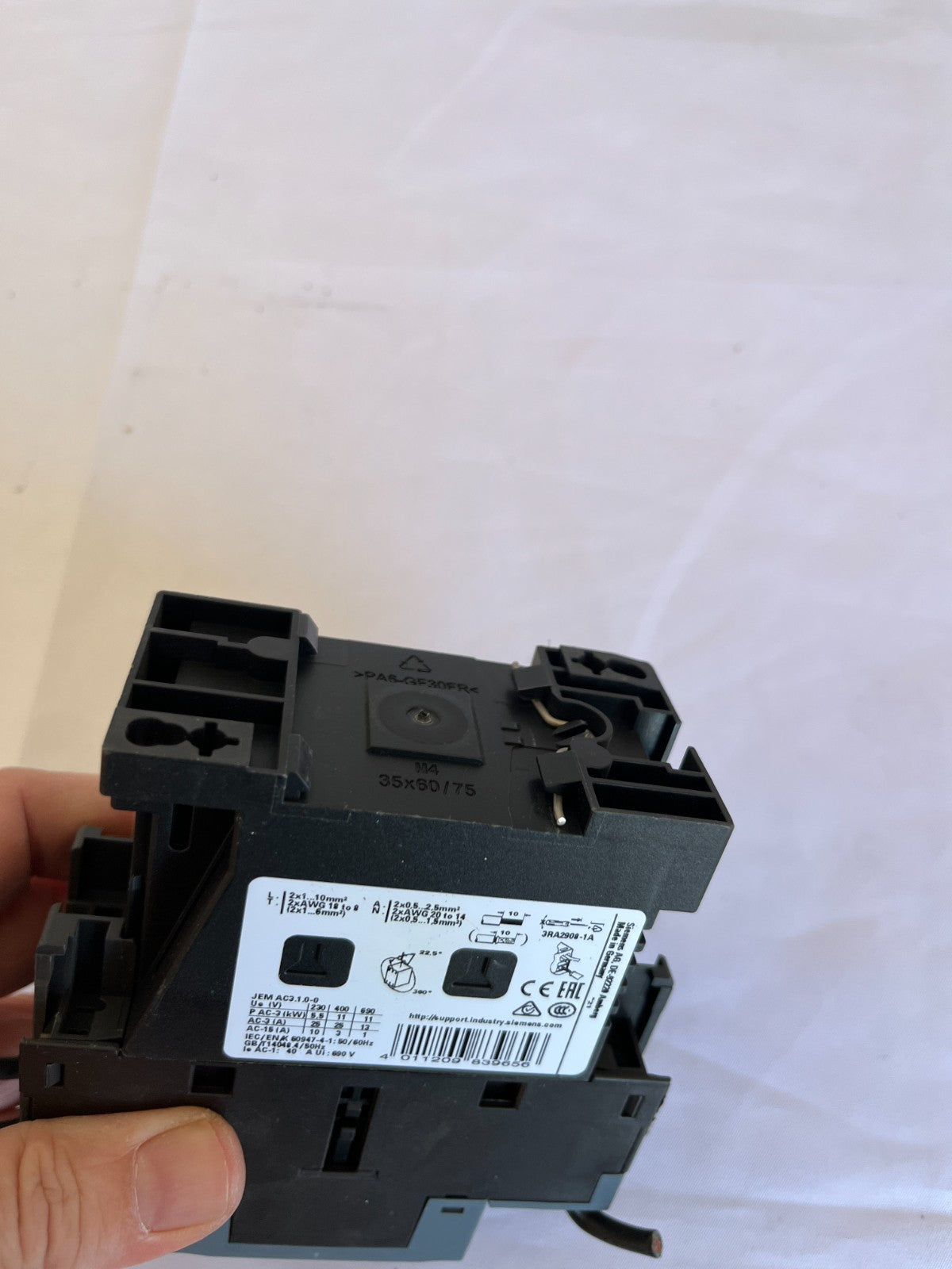 Siemens 3RT2026-2FB40 SIRIUS Contactor 3-pole 25A 11kW 24V DC coil Used Spare