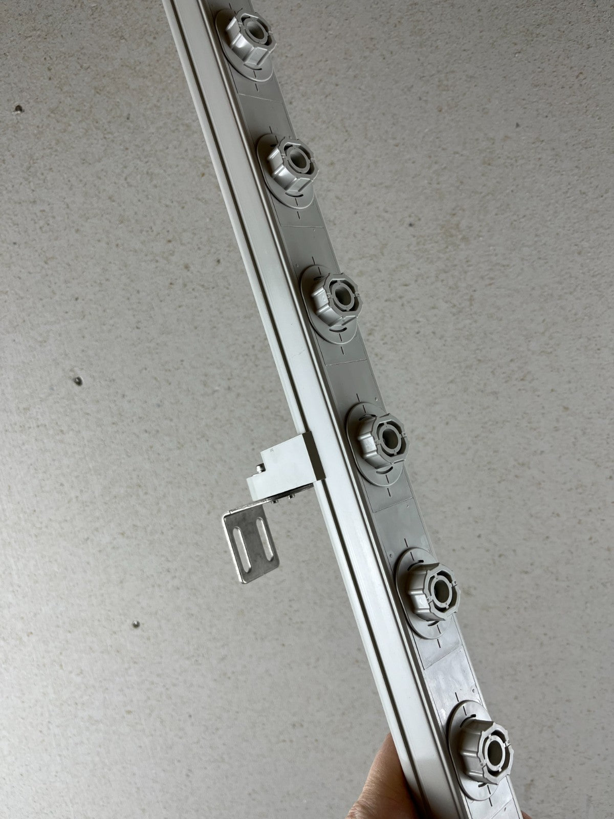 SMC IZS41‑1120‑06B Bar Type Ionizer With Brackets And 24V PSU, Used Spare Unit