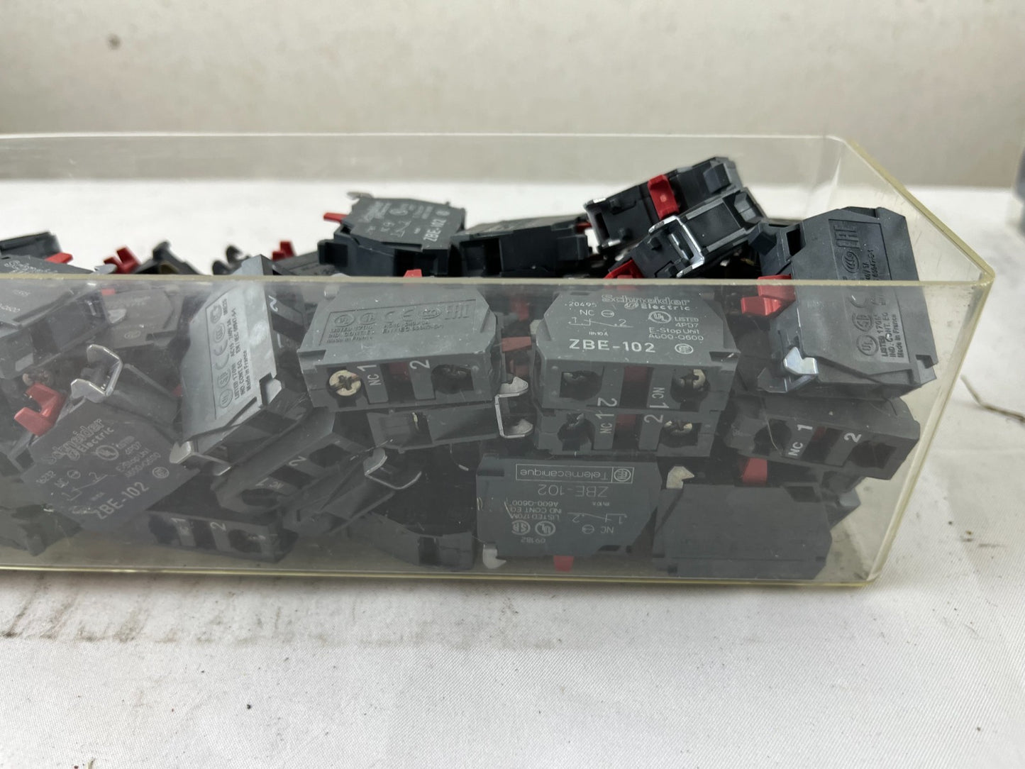Schneider Electric ZBE102 Harmony XB4/XB5 Contact Blocks 1NC Screw Clamp Bundle