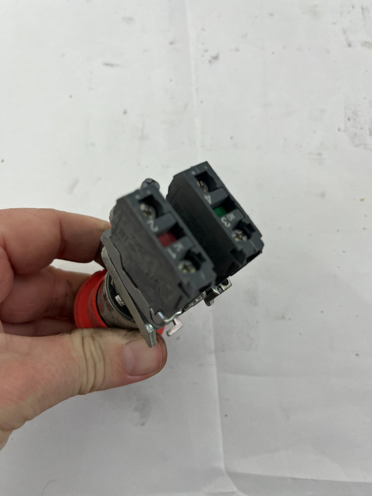 Schneider Electric ZBE-101 Emergency Stop Push Button 22mm Harmony XB4 NO