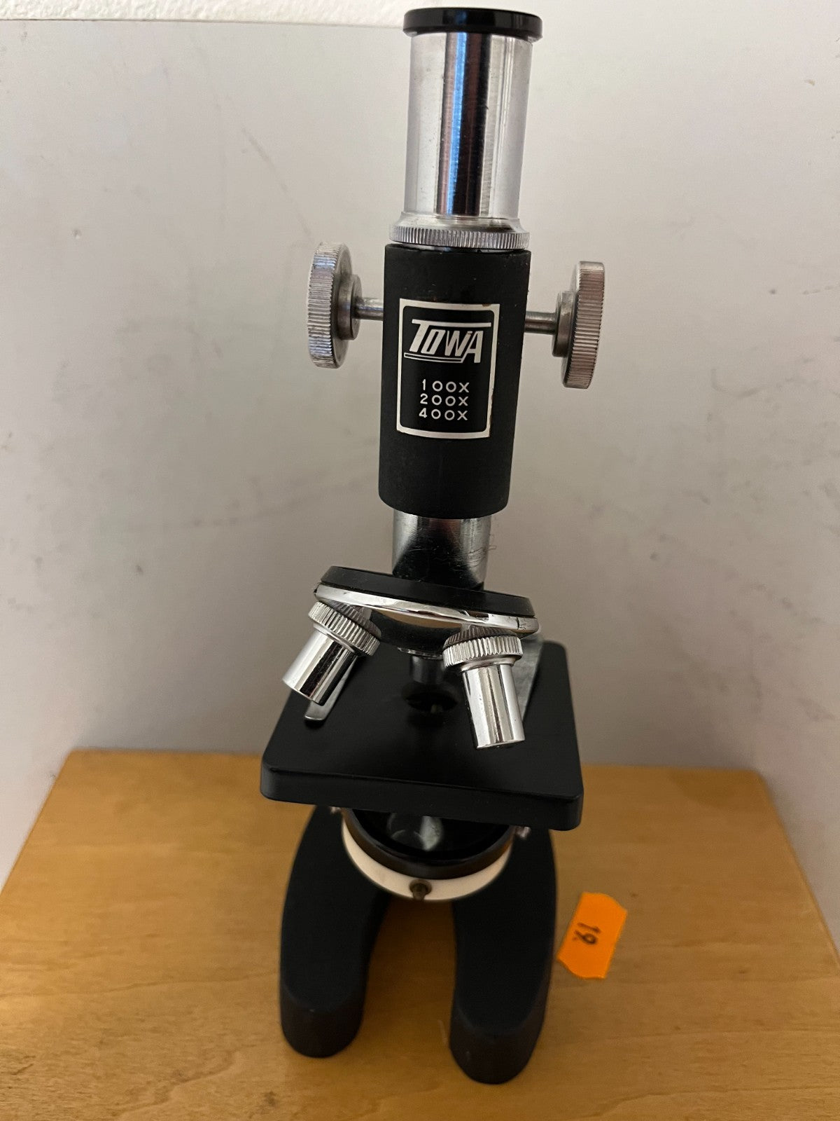 TOWA Microscope 100x 200x 400x With Original Wooden Case Good Working Order