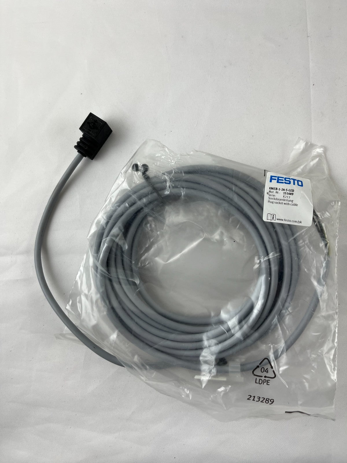 Festo KMEB-1-24-5-LED Solenoid Valve Connector Socket 24V DC 5m Cable w/ LED NEW