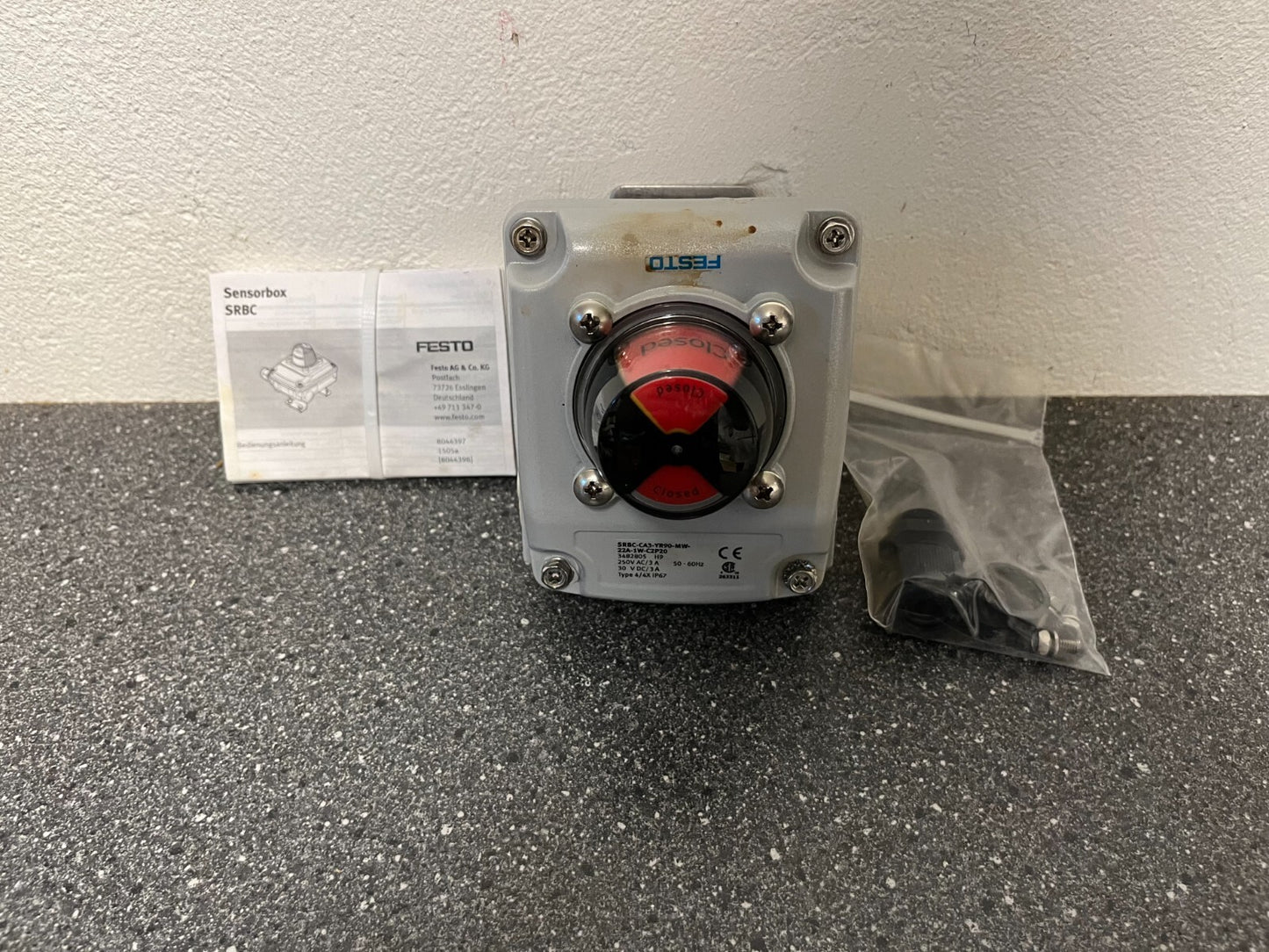 Festo SRBC-C4 Sensor Box with Position Indicator SRBC-CA3-YR90-MW-22A-1W-C2P20