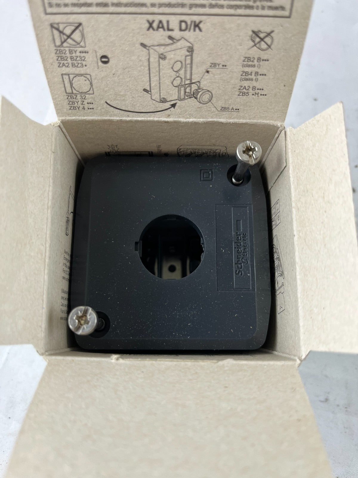 Schneider Electric XALD01 Harmony XAL 1‑Hole Empty Control Box IP66 New