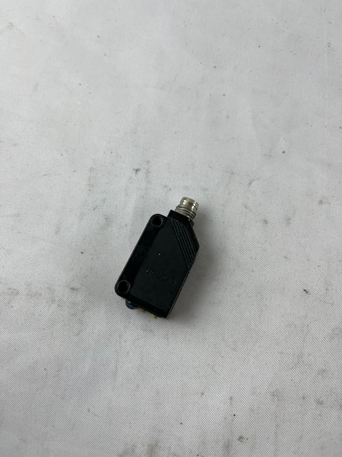 Omron E3Z-D66 Photoelectric Sensor 10-30VDC M8 Used China Spare Unit