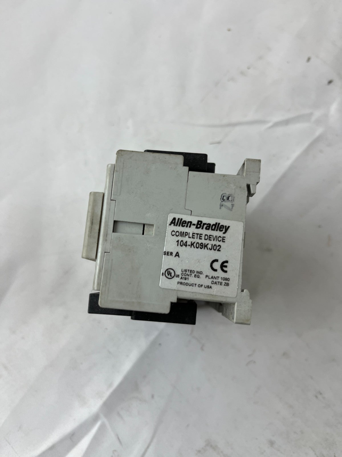 Allen-Bradley 100-KMCH Reversing Contactor Assembly 104-K09KJ02 Used Spare Unit