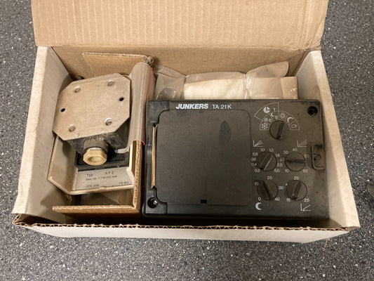 Junkers Bosch TA 21K Gas Boiler Temperature Controller NOS PN: 7744901019