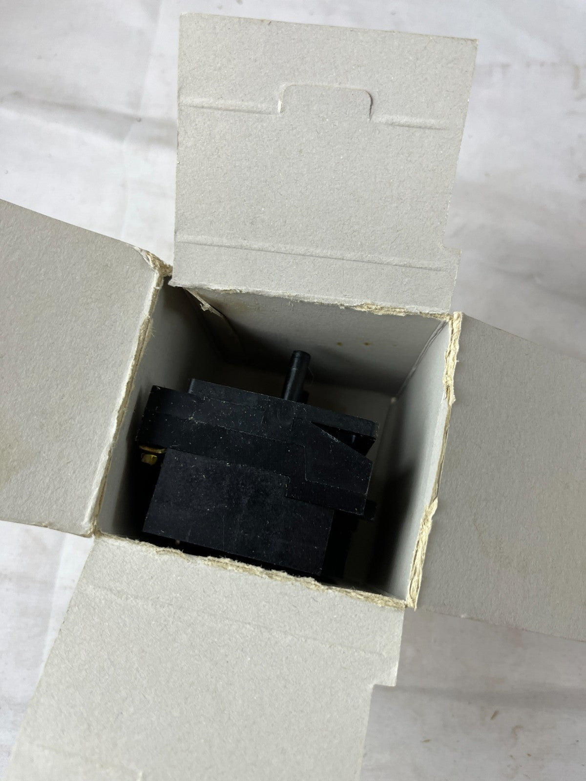 Telemecanique XES D1191 Limit Switch Contact Block 500V New in Box Spare