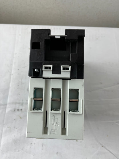 Siemens 3RT1044-1AG20 Sirius Power Contactor 3-Pole 65A AC-3 110V Coil Used