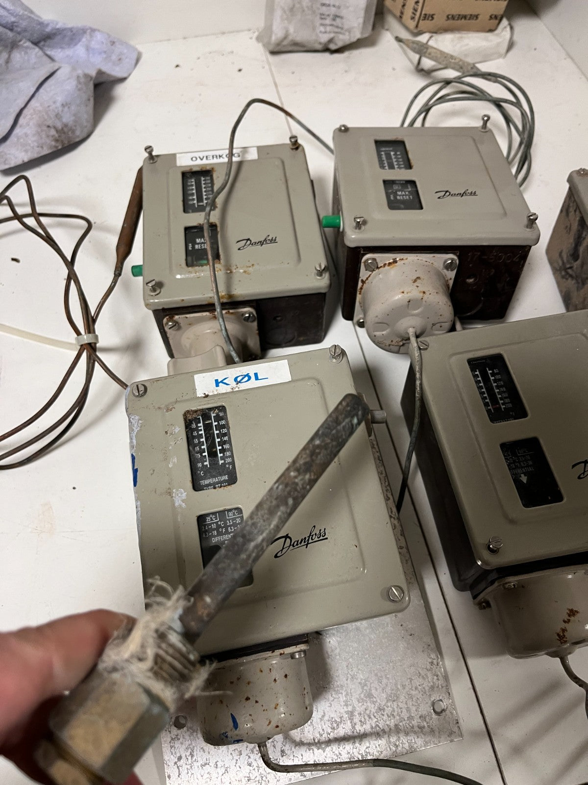 Danfoss RT101 & RT107 Temperature Switches Lot (5 pcs) – Used, Tested Industrial