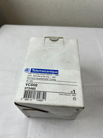 Telemecanique VCD02 Emergency Stop Switch Disconnector 3-Pole 12A TeSys Vario
