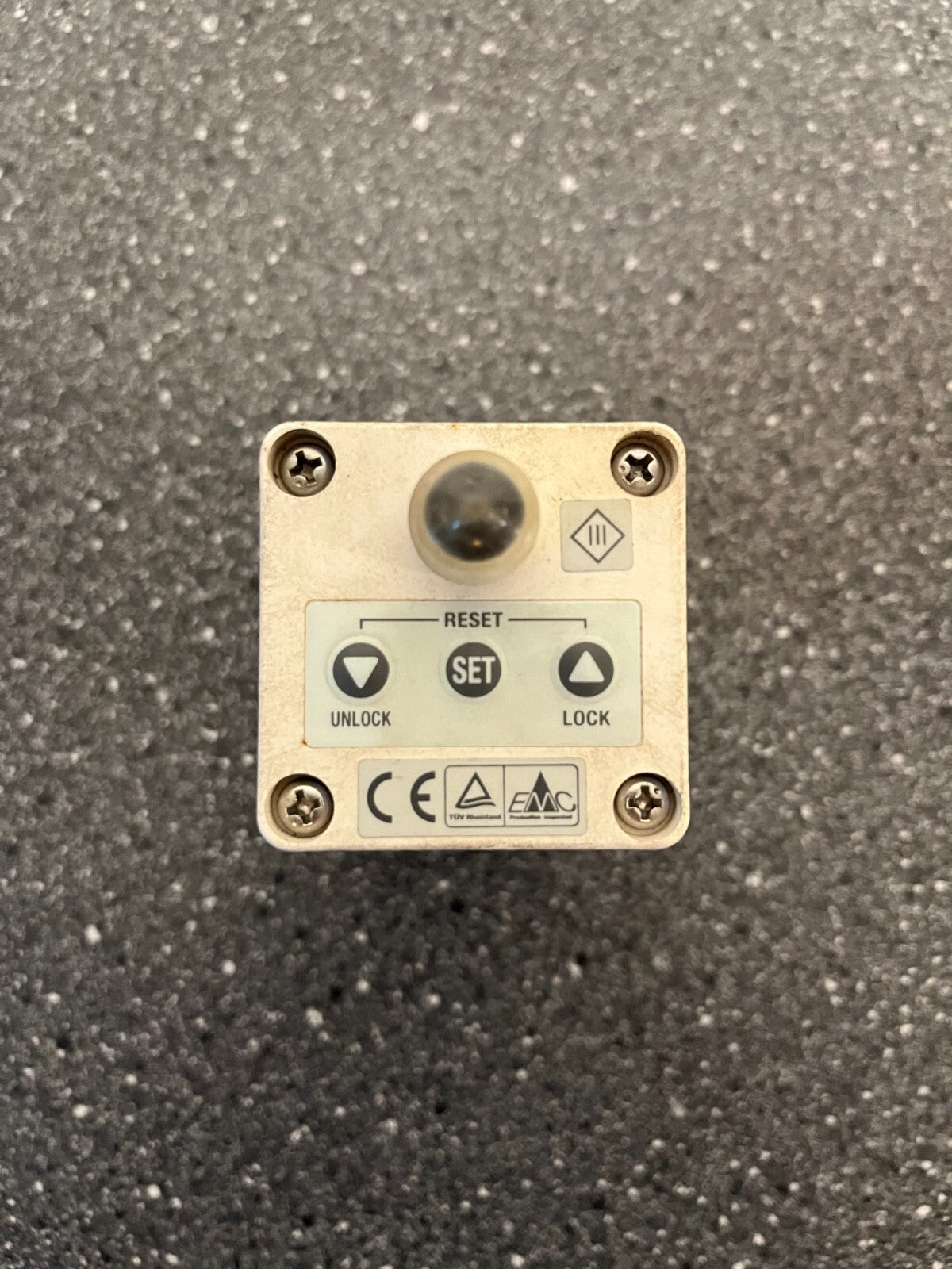 SMC ITV2090-31F2BN5-Q E/P Regulator 0-10V DC Input, 0.1-3.0-80kPa Output - Used