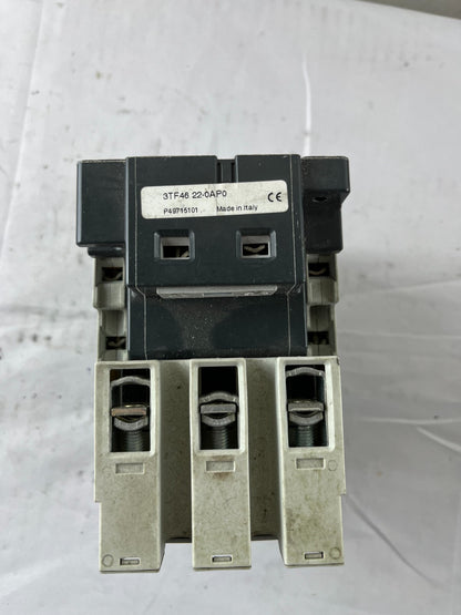 Siemens 3TF46 22-0AP0 World Series Power Contactor 3-Pole 45A 600V 110/120V Coil