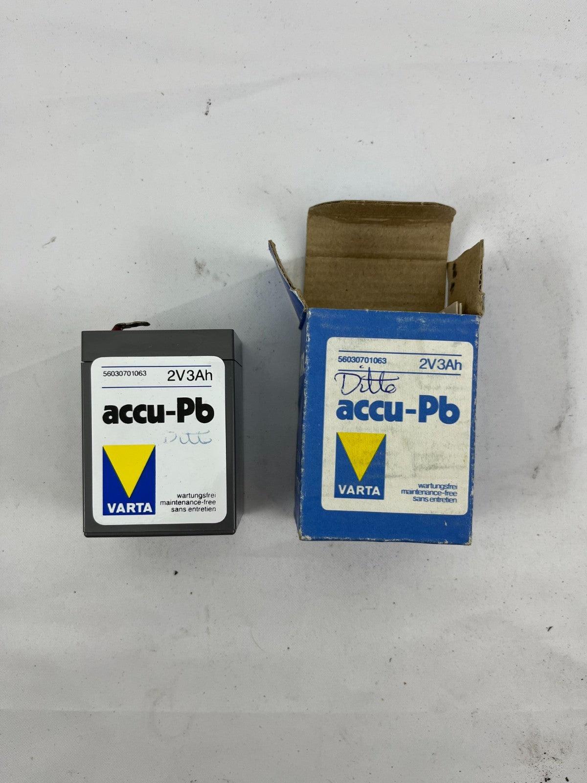 Varta accu-Pb 2V 3Ah Lead Battery 56030701063 Vintage NOS Box Germany