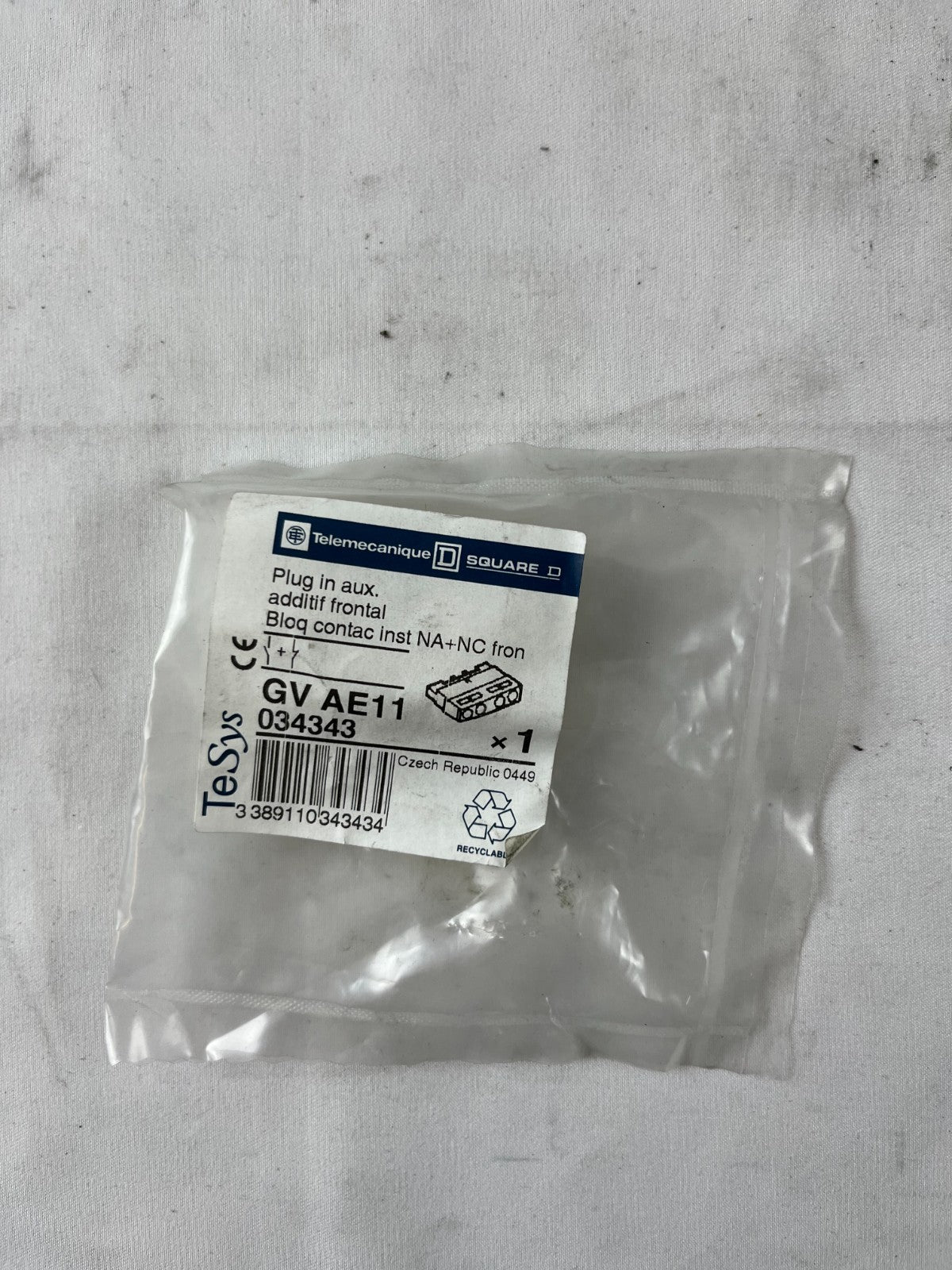 Telemecanique GVAE11 Auxiliary Contact Block 1NO+1NC GV AE11 New Unit