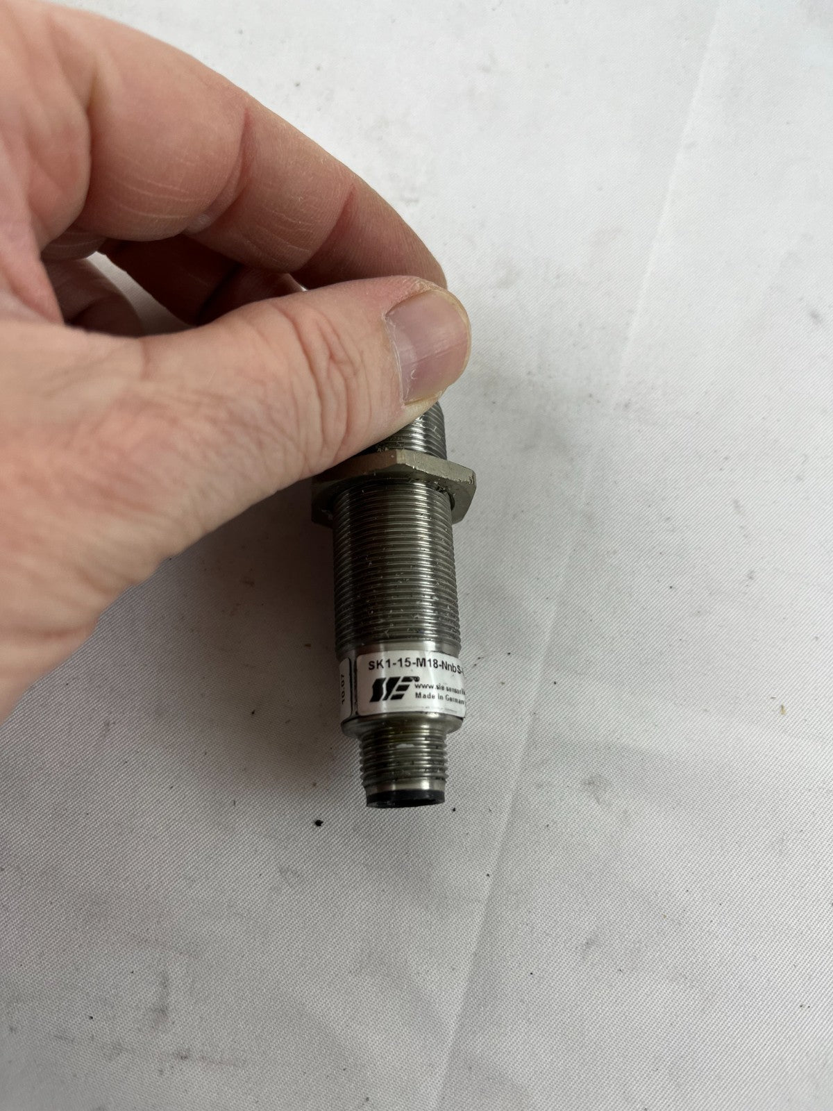SIS SK1-15-M18-NnbS-V/PTFE-Y2 Inductive Proximity Sensor M18 15mm 10‑30V DC New