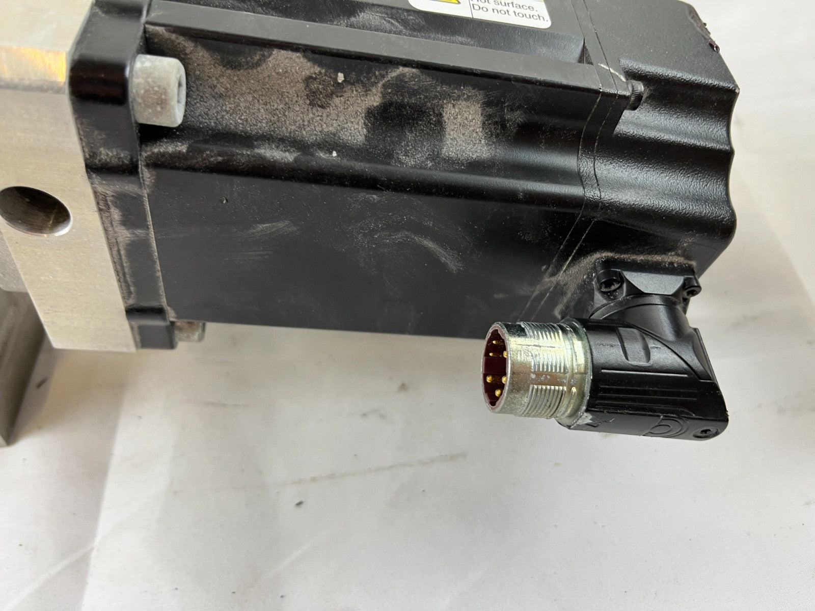 Allen-Bradley MPL-B1520F-SJ24AA Servo Motor Wittenstein VDH050-MF1-40 Gearbox