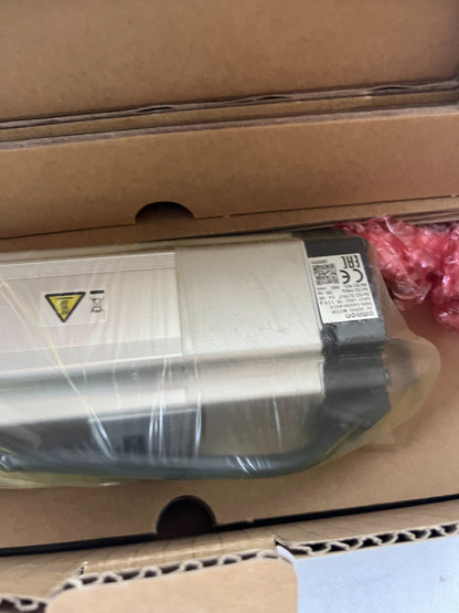 Omron R88M-G40030H-BS2-D AC Servo Motor 400W 200V 3000rpm Brake New
