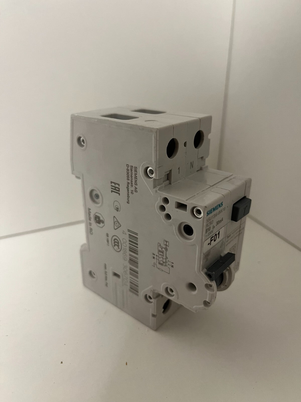 Siemens RCBO 5SU1356-6KK10 B10 30mA Residual Current Circuit Breaker - Used
