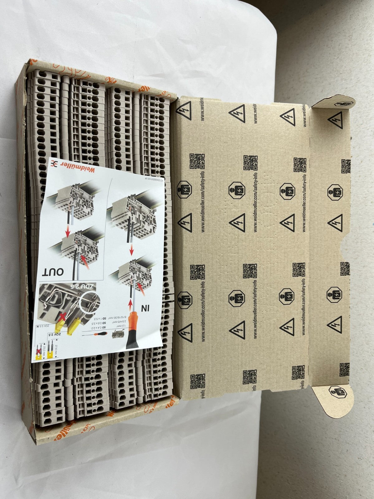 Weidmuller ZDU 2.5 Terminal Block NEW Box 100pcs 600V 27A DIN Rail Made Germany