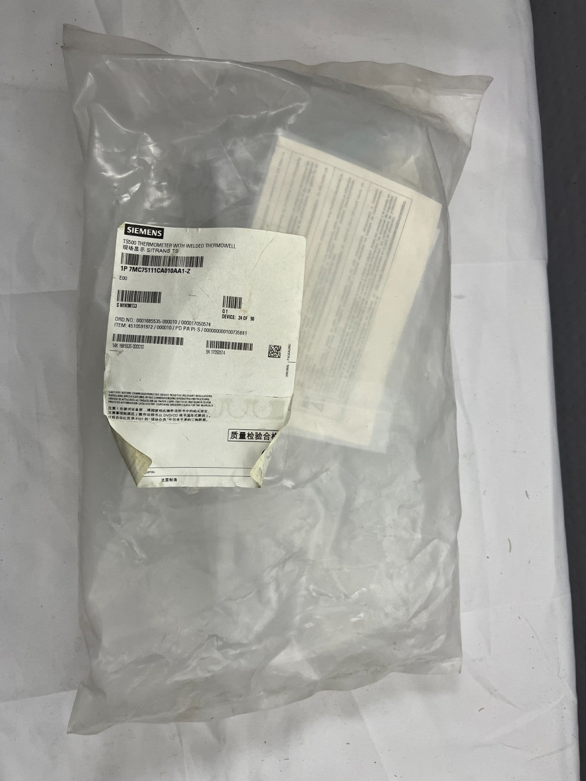Siemens SITRANS TS500 Thermometer w/ Welded Thermowell 7MC75111CA010AA1-Z, New