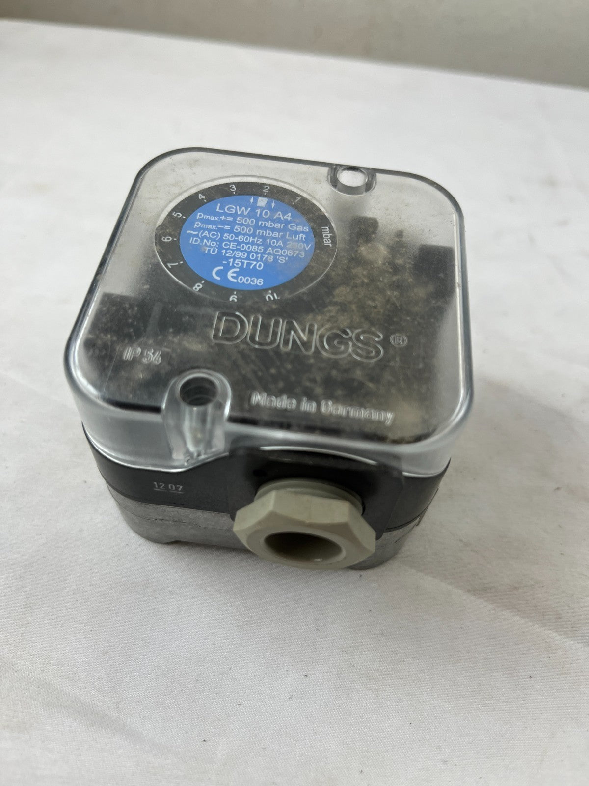Dungs LGW 10 A4 Air & Gas Pressure Switch 1-10 mbar IP54 New Unused Spare Unit