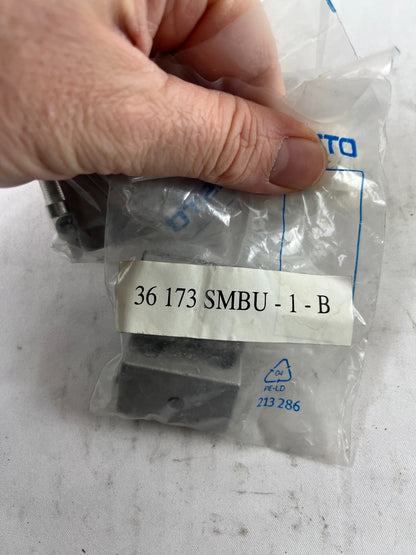 Festo SMBU-1-B 36173 Sensor Mounting Kit Size 1 – Lot of 3 New Spare Parts