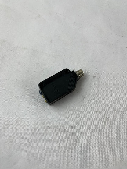 Omron E3Z-D86 Photoelectric Sensor 10-30VDC M8 Used Spare Unit